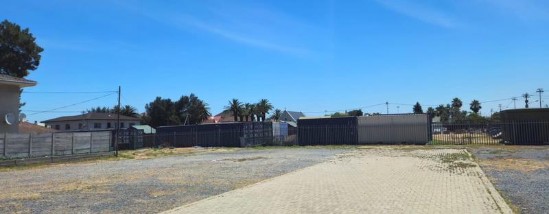 To Let commercial Property for Rent in Maitland Western Cape
